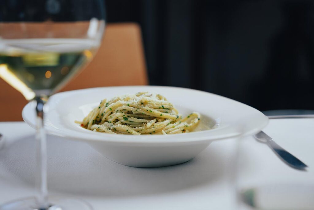 Spaghetti Aglio e Olio Spaghetti Aglio e Olio Menu Bavetta